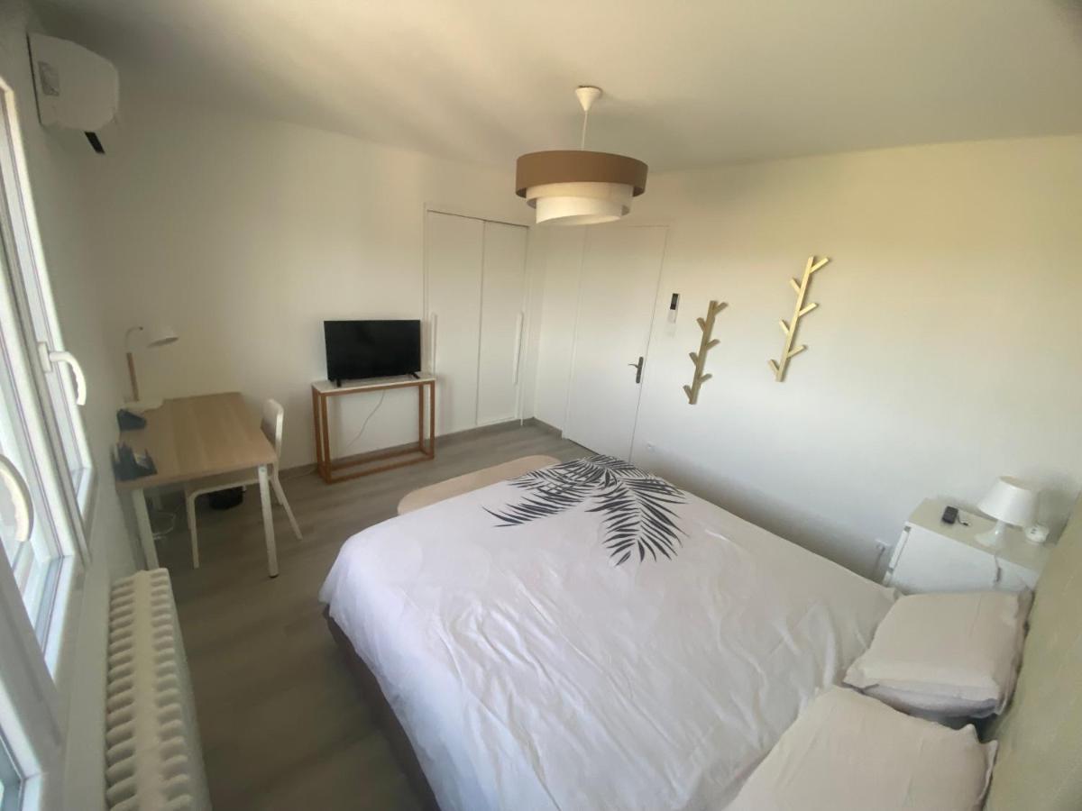 Chambre Dans Logement Partage Chez L Habitant Avec Piscine De 1 A 3 Chambres Grieges 객실 사진