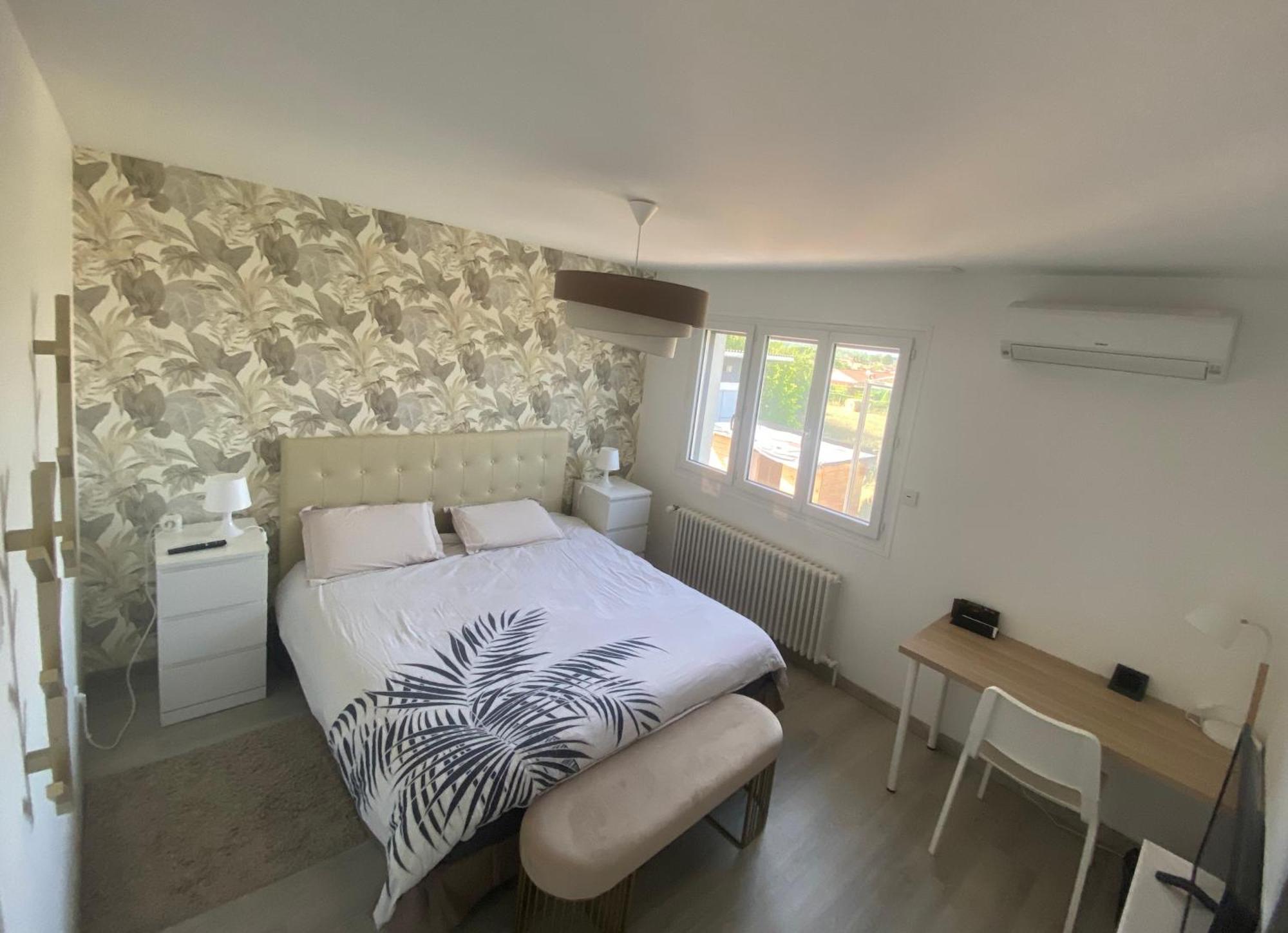Chambre Dans Logement Partage Chez L Habitant Avec Piscine De 1 A 3 Chambres Grieges 객실 사진