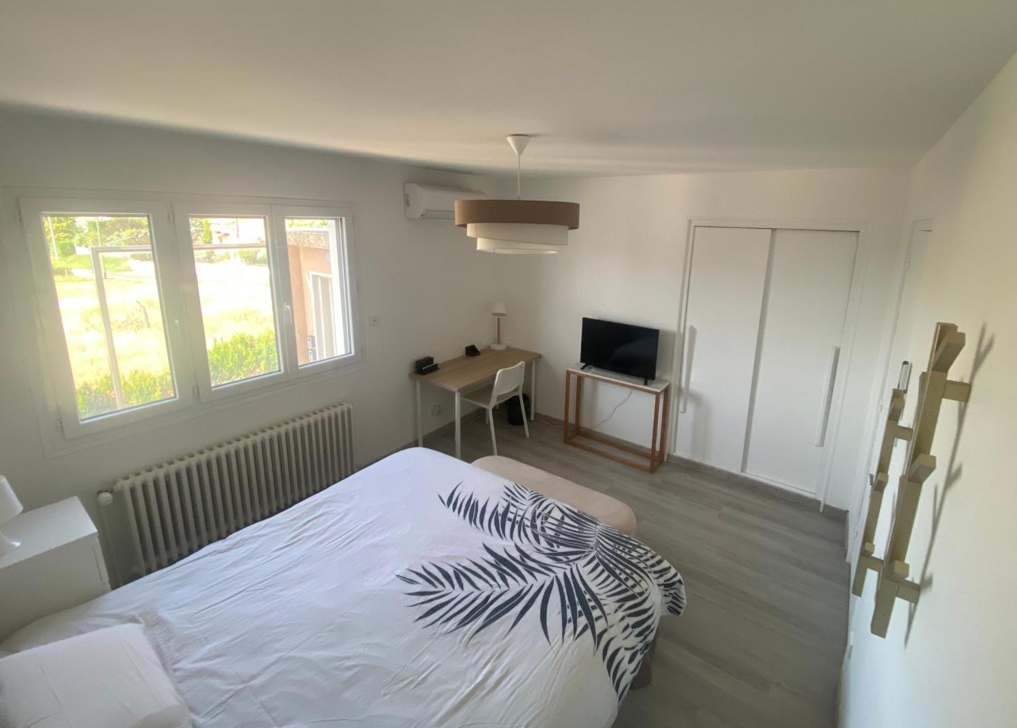 Chambre Dans Logement Partage Chez L Habitant Avec Piscine De 1 A 3 Chambres Grieges 객실 사진